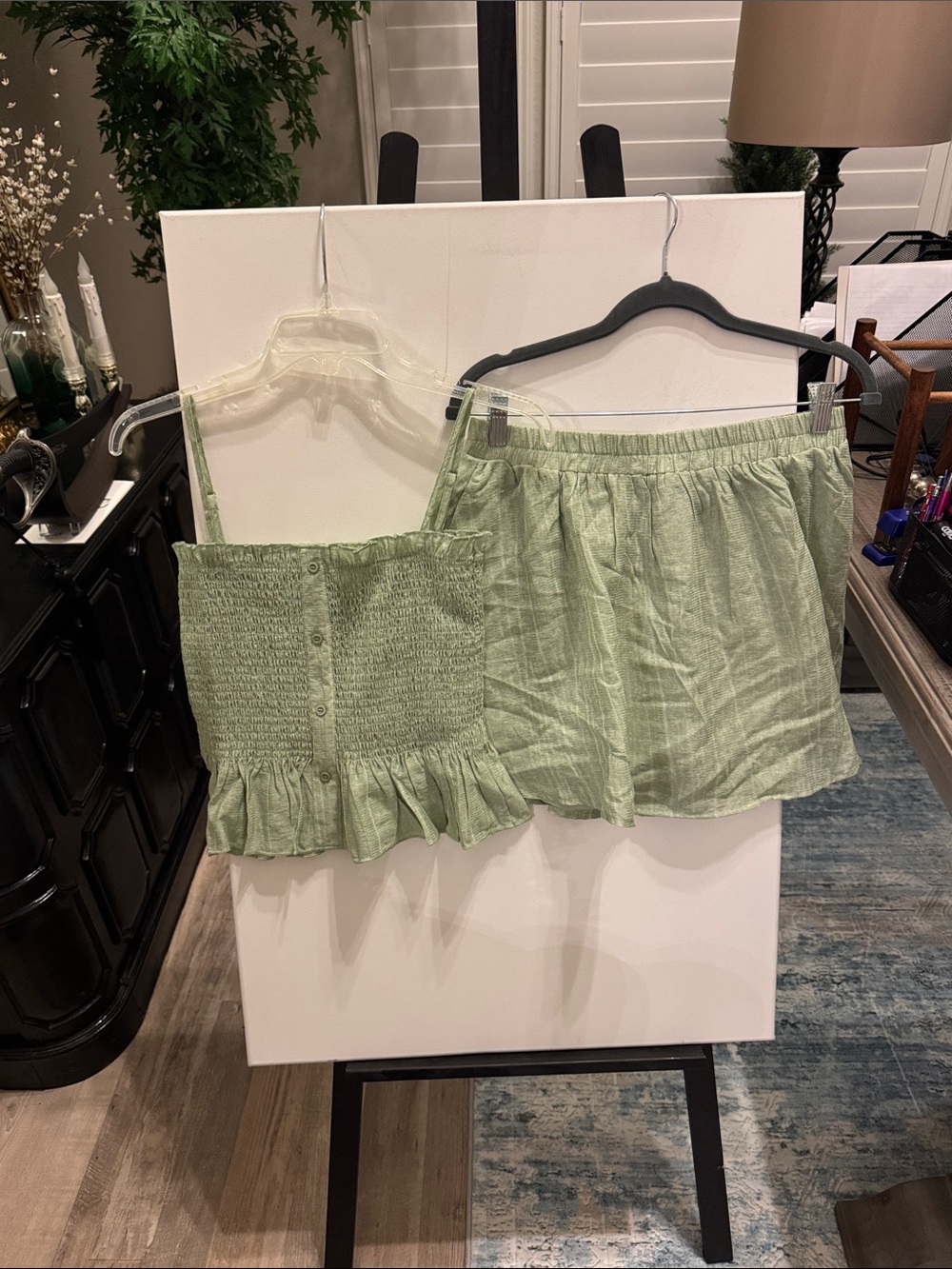 Light Green Smocked Crop Top & Skort Set- Women’ size Large by Addconfdt